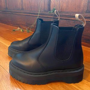 Dr Martens size 7 - brand new